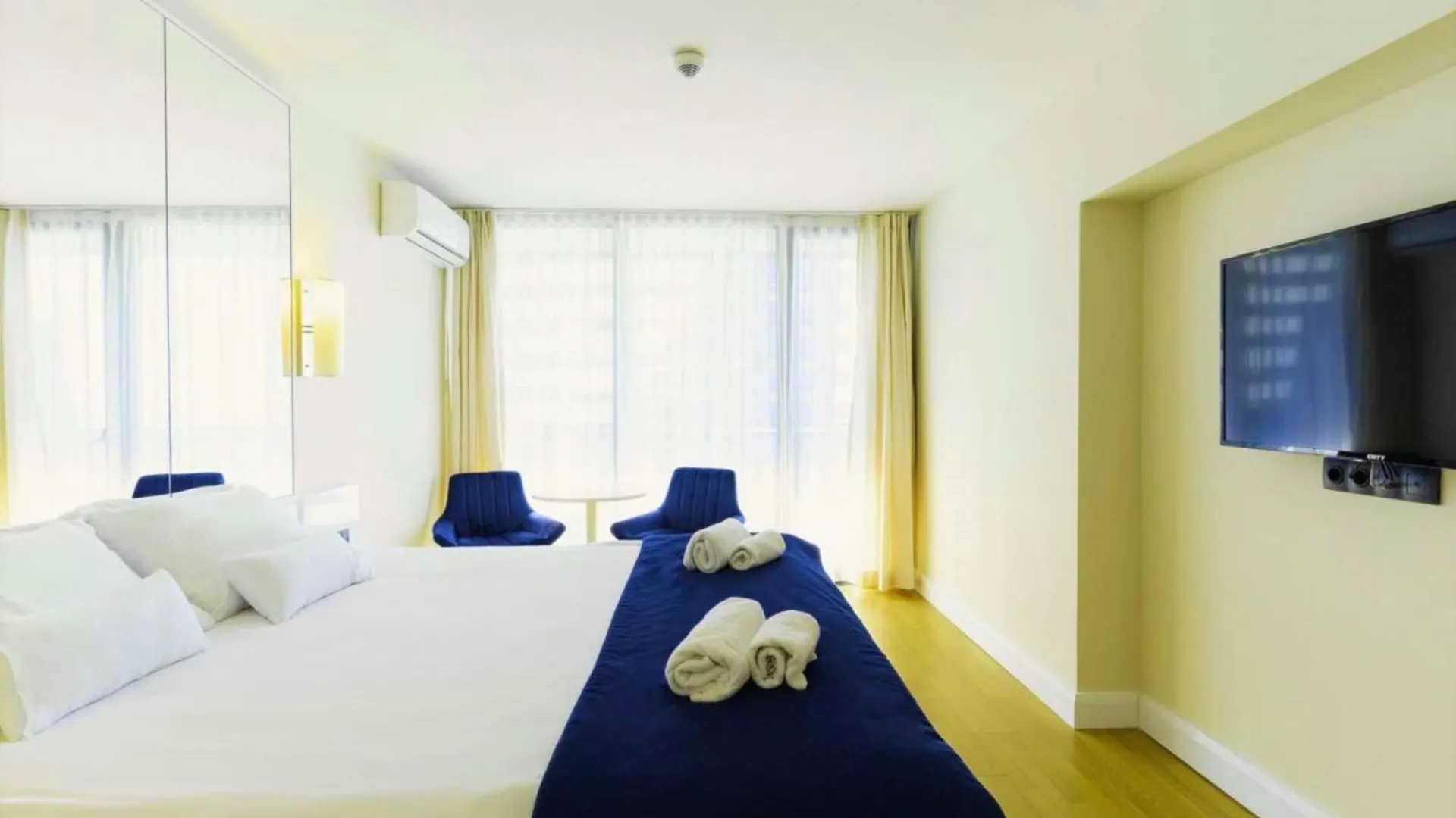 Black Sea View Aparthotel By Orbi City Batumi